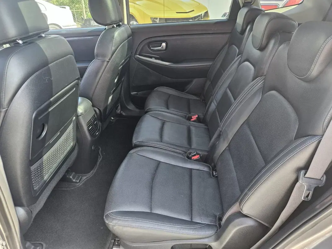Kia Carens 2018 - 17700 EUR, 104900 km - 104900km - foto 21 de 52