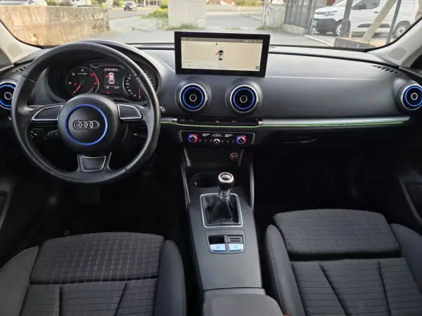Audi A3 2013 - 12990 EUR, 203000 km - 203000km - foto 16 de 37