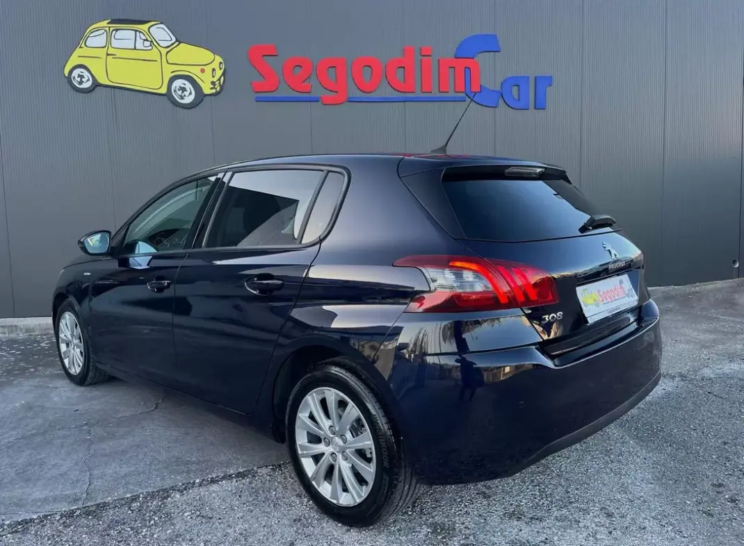 Peugeot 308 2019 - 10900 EUR, 131000 km - AUTO.MOTO.pt - 131000km - foto 4 de 27