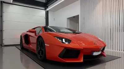 Lamborghini Aventador 2012 - 349900 EUR, 17929 km - AUTO.MOTO.pt - 17929km - foto 6 de 39