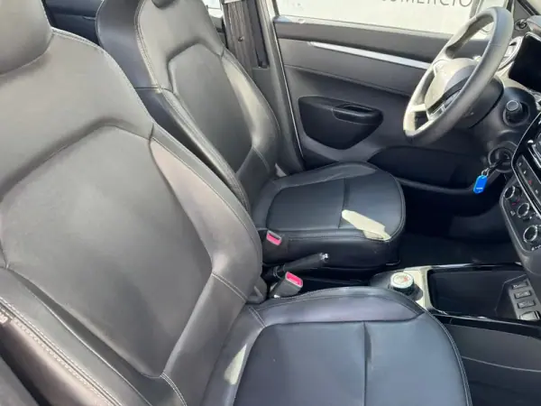Dacia Spring 2023 - 12900 EUR, 119260 km - AUTO.MOTO.pt - 119260km - foto 18 de 26