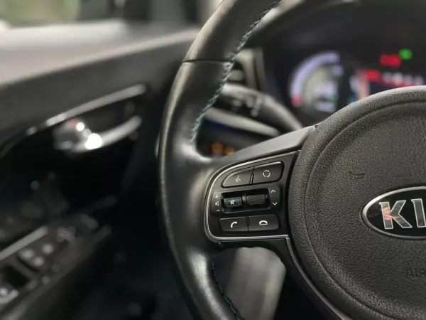 Kia e-Niro 2021 - 33500 EUR, 69000 km - AUTO.MOTO.pt - 69000km - foto 45 de 51