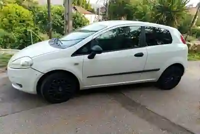 Fiat Grande Punto 2009 - 3500 EUR, 278000 km - foto 6 de 6