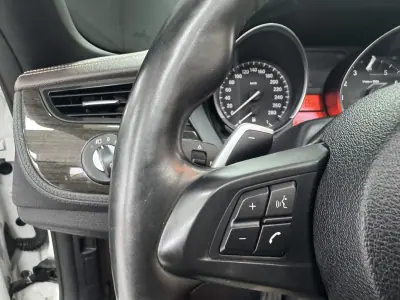 BMW Z4 2013 - 27000 EUR, 116034 km - AUTO.MOTO.pt - 116034km - foto 31 de 40