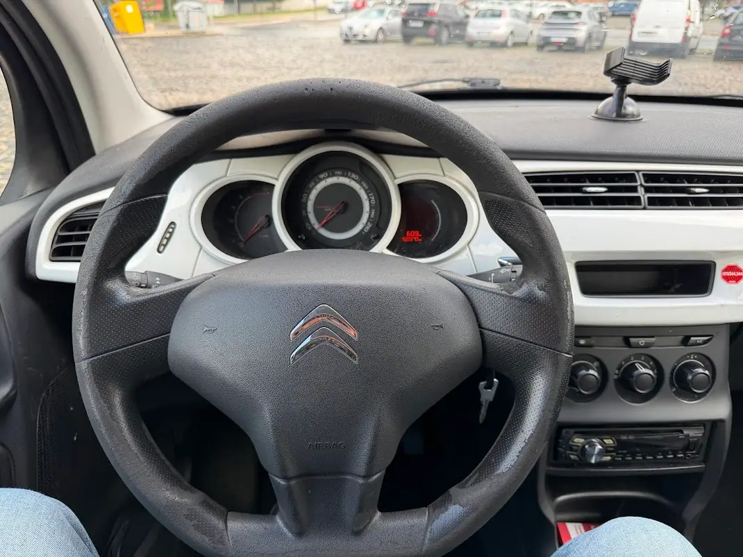 Citroën C3 2011 - 5500 EUR, 160000 km - AUTO.MOTO.pt - 160000km - foto 2 de 15