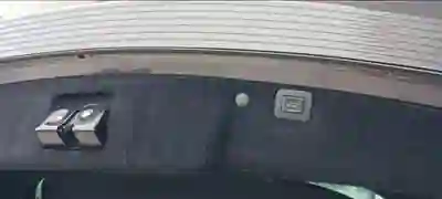 Opel Insignia Sports Tourer 2016 - 9500 EUR, 86000 km - AUTO.MOTO.pt - 86000km - foto 10 de 10