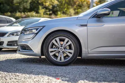Renault Talisman 2017 - 13950 EUR, 207000 km - 207000km - foto 5 de 35
