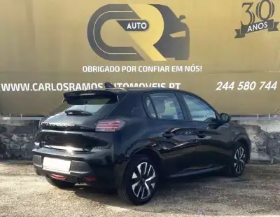 Peugeot 208 2024 - 17500 EUR, 20620 km - AUTO.MOTO.pt - 20620km - foto 4 de 8