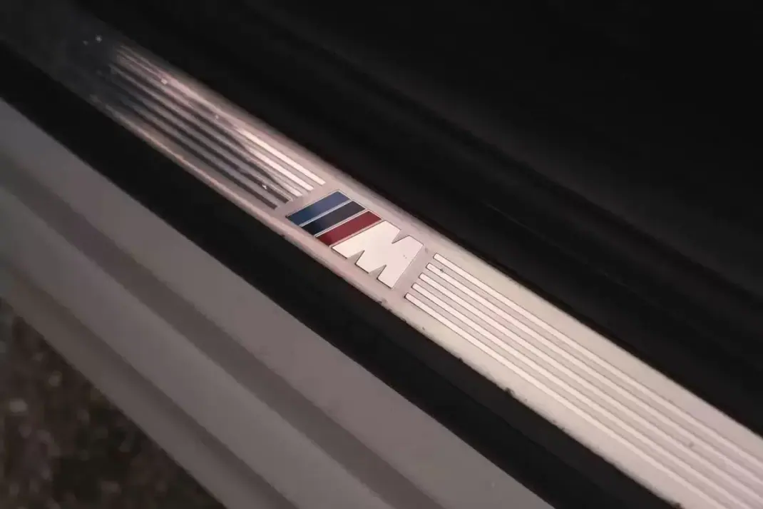 BMW 320 2016 - 18900 EUR, 230000 km - AUTO.MOTO.pt - 230000km - foto 14 de 28