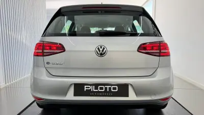Volkswagen e-Golf 2019 - 16490 EUR, 74201 km - 74201km - foto 7 de 27