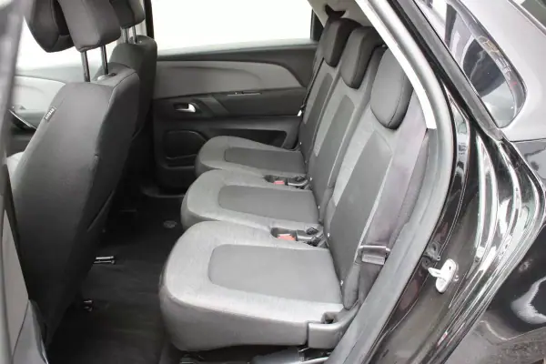 Citroën C4 Picasso 2015 - 9900 EUR, 128865 km - AUTO.MOTO.pt - 128865km - foto 7 de 21