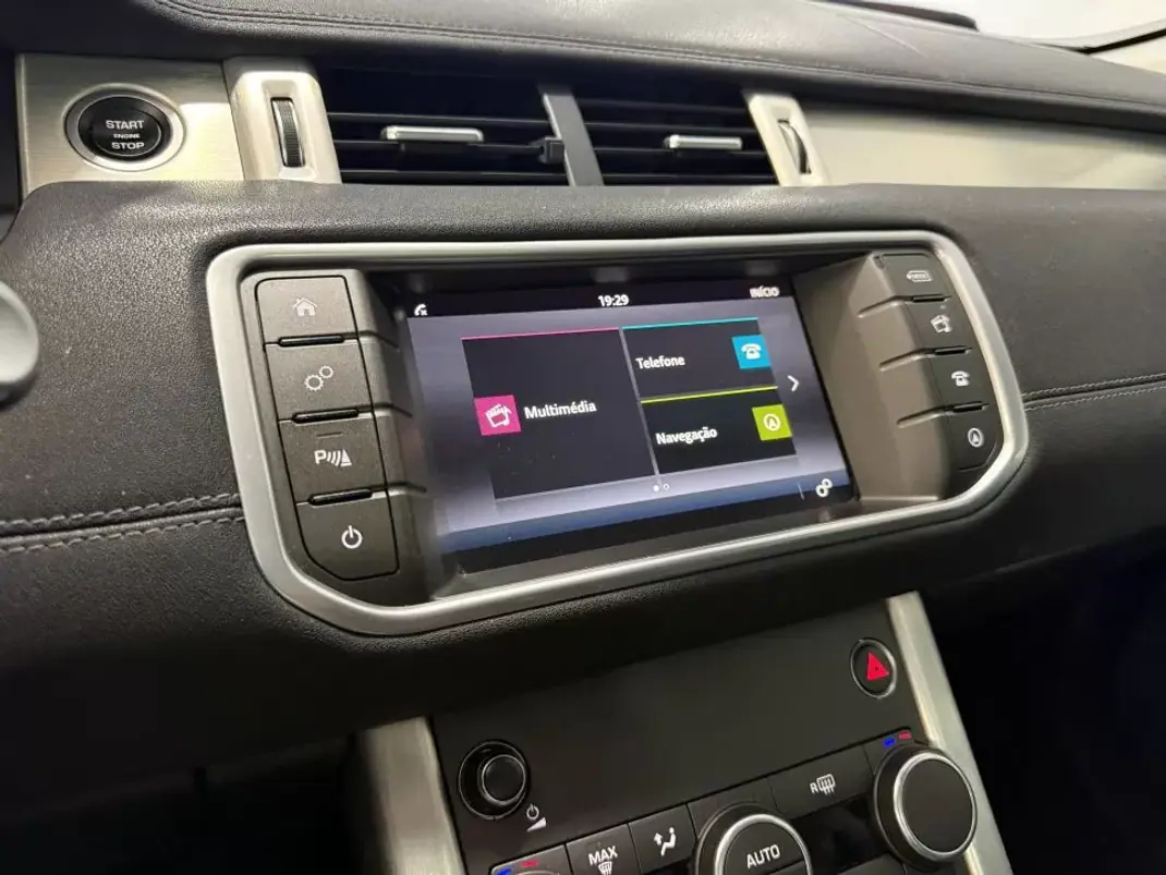 Land Rover Range Rover Evoque 2017 - 22950 EUR, 113405 km - AUTO.MOTO.pt - 113405km - foto 17 de 30