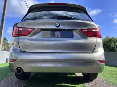 BMW 216 Gran Tourer 2015 - 14900 EUR, 180000 km - AUTO.MOTO.pt - 180000km - foto 17 de 77