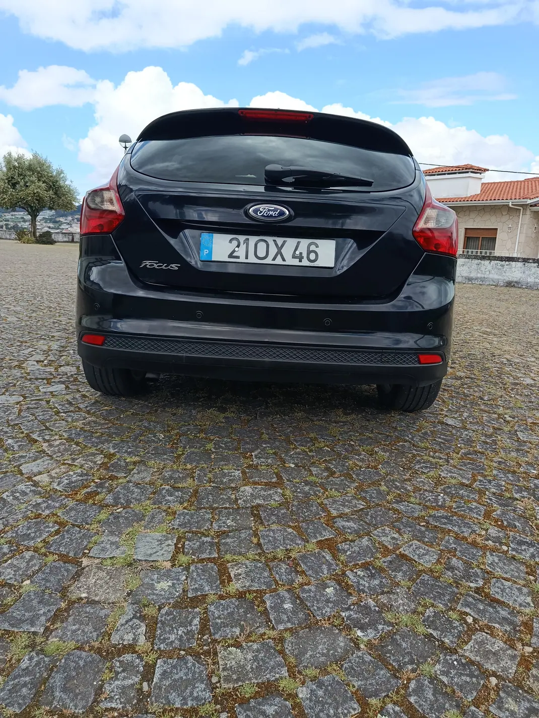 Ford Focus 2014 - 8200 EUR, 203000 km - AUTO.MOTO.pt - 203000km - foto 7 de 10
