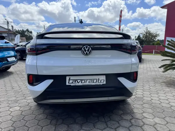 Volkswagen ID.5 2022 - 28750 EUR, 118000 km - AUTO.MOTO.pt - 118000km - foto 8 de 45