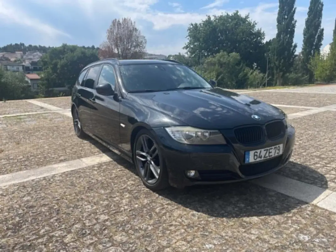 BMW 318 2011 - 11490 EUR, 290000 km - AUTO.MOTO.pt - 290000km - foto 1 de 9