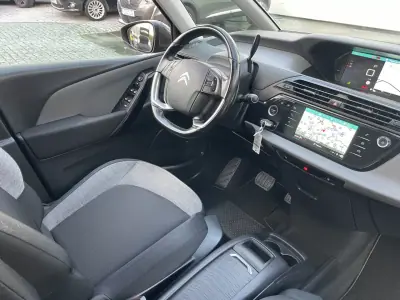 Citroën C4 Grand Picasso 2017 - 13995 EUR, 113714 km - AUTO.MOTO.pt - 113714km - foto 13 de 47