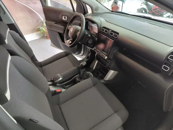 Citroën C3 Aircross 2019 - 12900 EUR, 68000 km - AUTO.MOTO.pt - 68000km - foto 20 de 21