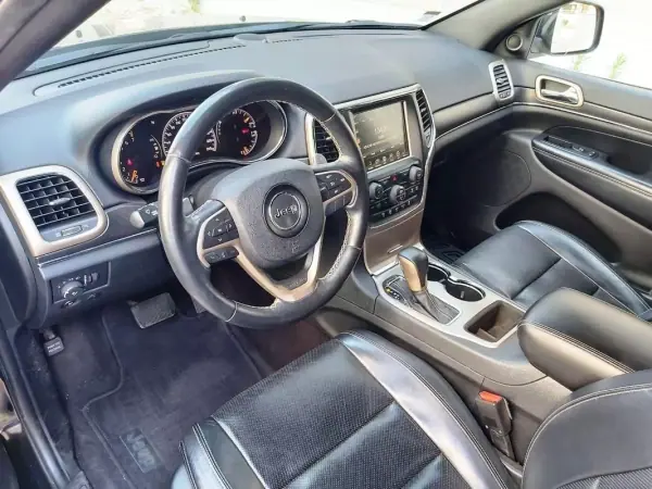 Jeep Grand Cherokee 2016 - 34950 EUR, 135350 km - AUTO.MOTO.pt - 135350km - foto 22 de 60