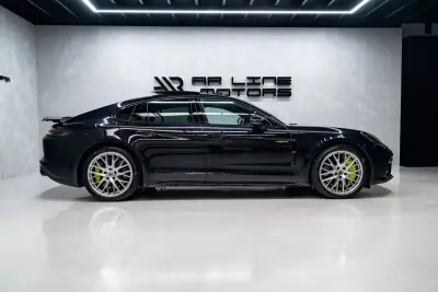 Porsche Panamera 2017 - 91950 EUR, 67458 km - AUTO.MOTO.pt - 67458km - foto 9 de 60