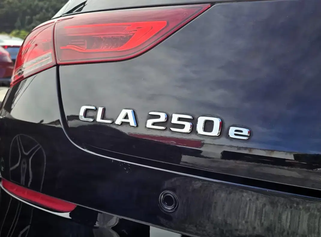 Mercedes-Benz CLA 250 2023 - 31500 EUR, 60000 km - AUTO.MOTO.pt - 60000km - foto 18 de 30