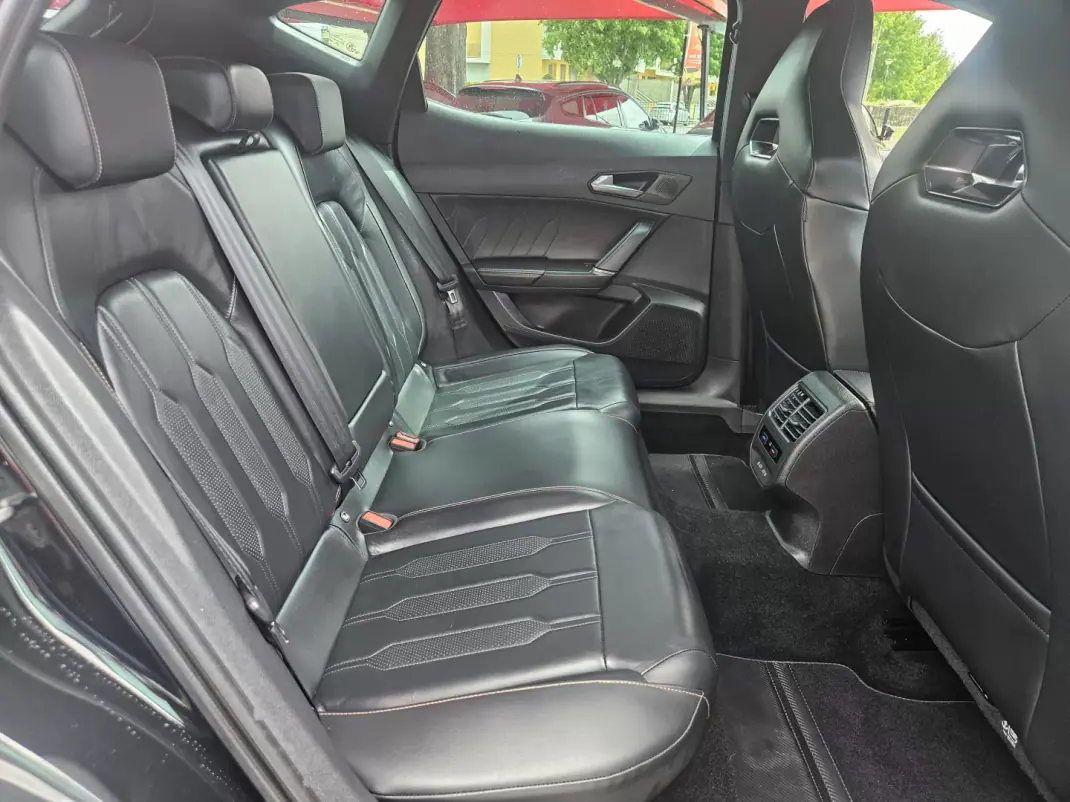 Cupra Formentor 2021 - 25500 EUR, 92701 km - AUTO.MOTO.pt - 92701km - foto 22 de 66
