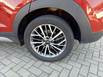 Hyundai Tucson 2019 - 23950 EUR, 80000 km - AUTO.MOTO.pt - 80000km - foto 9 de 31