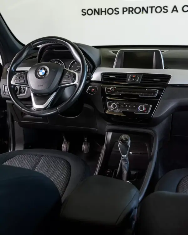 BMW X1 2017 - 21500 EUR, 90312 km - AUTO.MOTO.pt - 90312km - foto 20 de 39