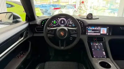 Porsche Taycan 2024 - 82000 EUR, 38405 km - AUTO.MOTO.pt - 38405km - foto 46 de 47