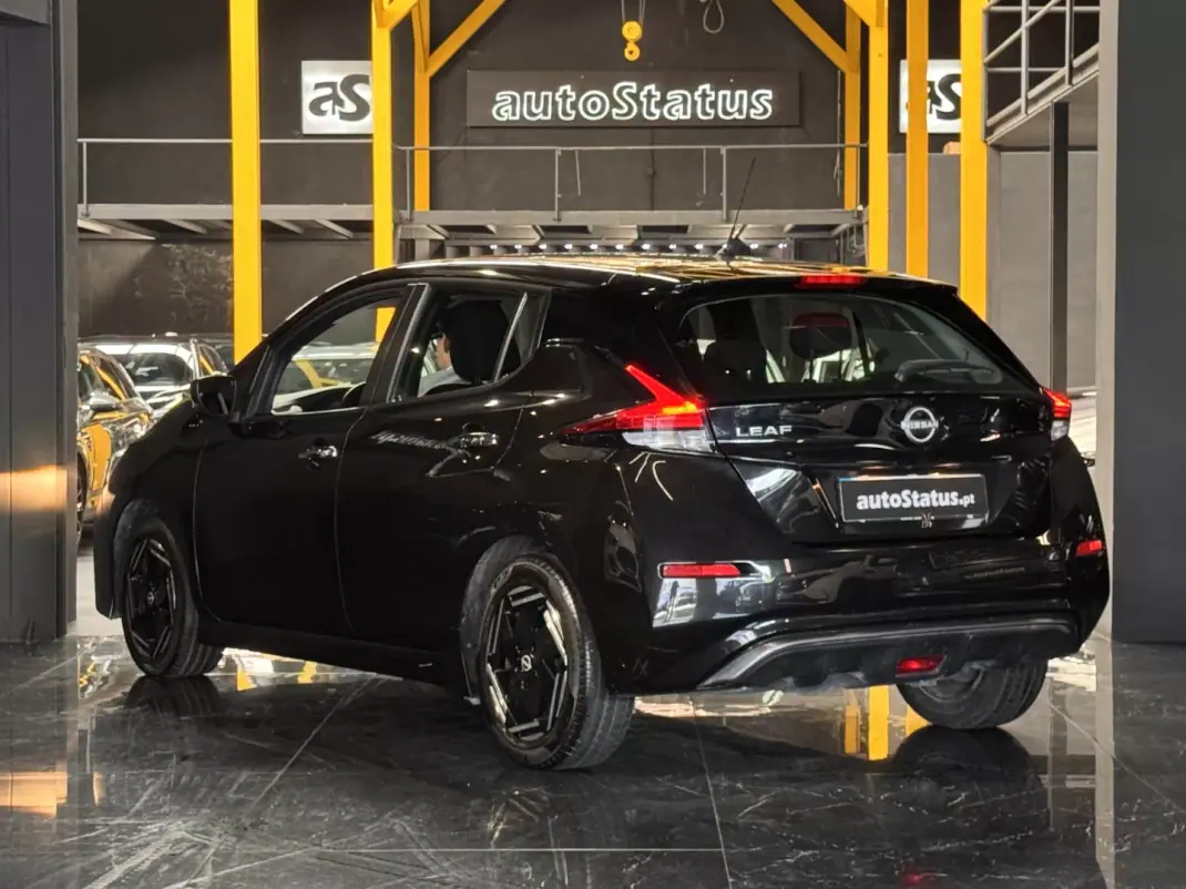 Nissan Leaf 2022 - 15990 EUR, 95500 km - AUTO.MOTO.pt - 95500km - foto 10 de 32