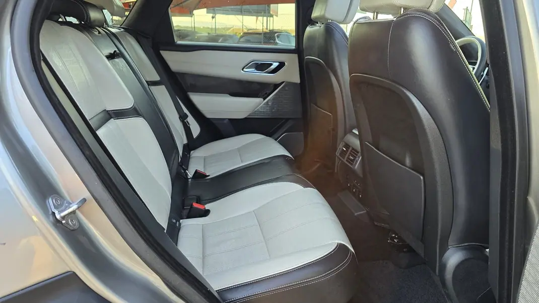 Land Rover Range Rover Velar 2017 - 27950 EUR, 205000 km - 205000km - foto 13 de 15