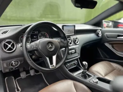 Mercedes-Benz A 180 2013 - 14800 EUR, 287000 km - AUTO.MOTO.pt - 287000km - foto 13 de 26