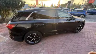 Audi e-tron 2019 - 27990 EUR, 99000 km - AUTO.MOTO.pt - 99000km - foto 5 de 33