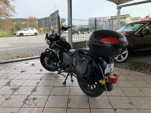 2011 - 1750 EUR, 20349 km - AUTO.MOTO.pt - 20349km - foto 2 de 10