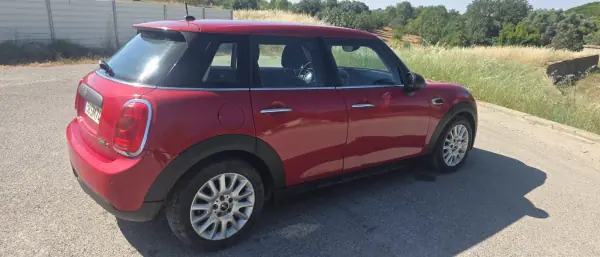MINI One 2016 - 14900 EUR, 148000 km - AUTO.MOTO.pt - 148000km - foto 6 de 21