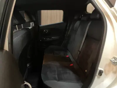 Nissan Juke 2018 - 13950 EUR, 106635 km - 106635km - foto 18 de 20