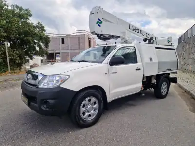 Toyota Hilux 4x4 2009 - 33500 EUR, 160000 km - AUTO.MOTO.pt - 160000km - foto 10 de 11