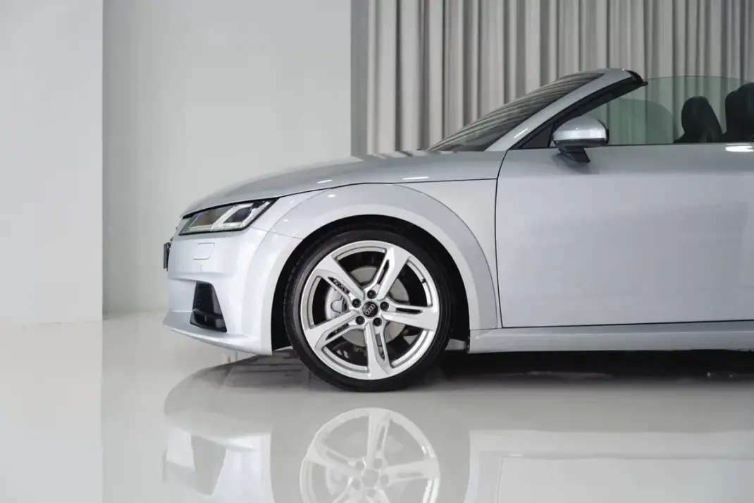 Audi TT Roadster 2015 - 33950 EUR, 151742 km - 151742km - foto 18 de 55
