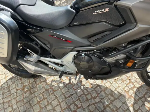 Honda NC750X 2020 - 6850 EUR, 32251 km - AUTO.MOTO.pt - 32251km - foto 7 de 17