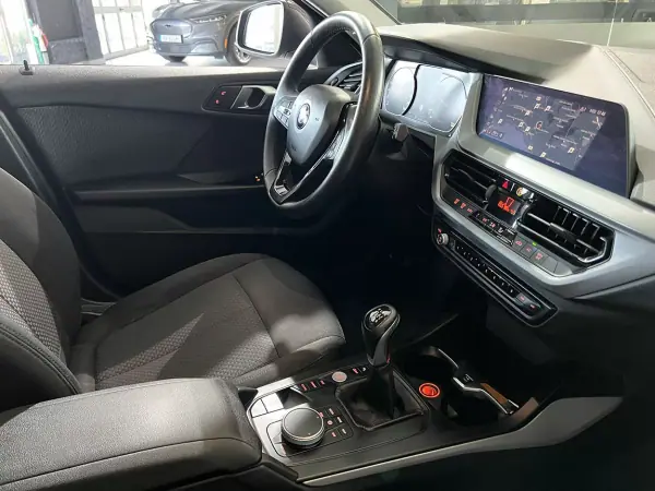 BMW 116 2021 - 18600 EUR, 139493 km - AUTO.MOTO.pt - 139493km - foto 17 de 24