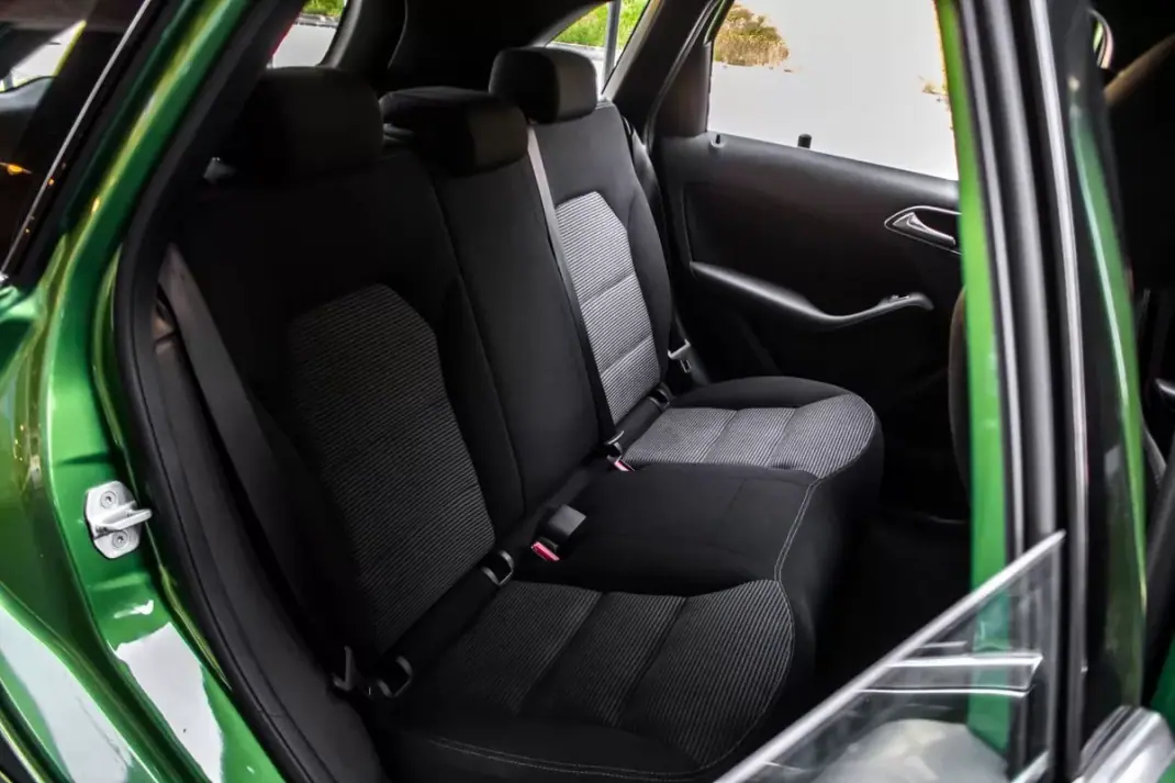 Mercedes-Benz B 250 2017 - 13990 EUR, 85144 km - AUTO.MOTO.pt - 85144km - foto 32 de 44