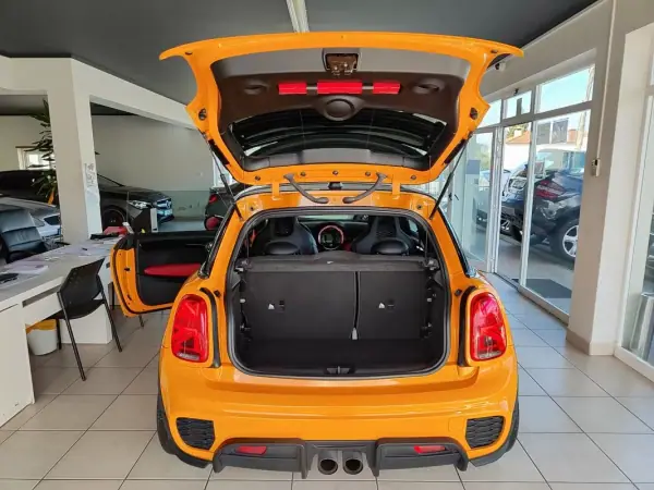 MINI John Cooper Works 2015 - 21500 EUR, 91950 km - AUTO.MOTO.pt - 91950km - foto 15 de 38