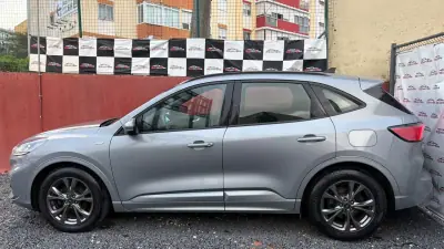 Ford Kuga 2022 - 17900 EUR, 76500 km - AUTO.MOTO.pt - 76500km - foto 3 de 12