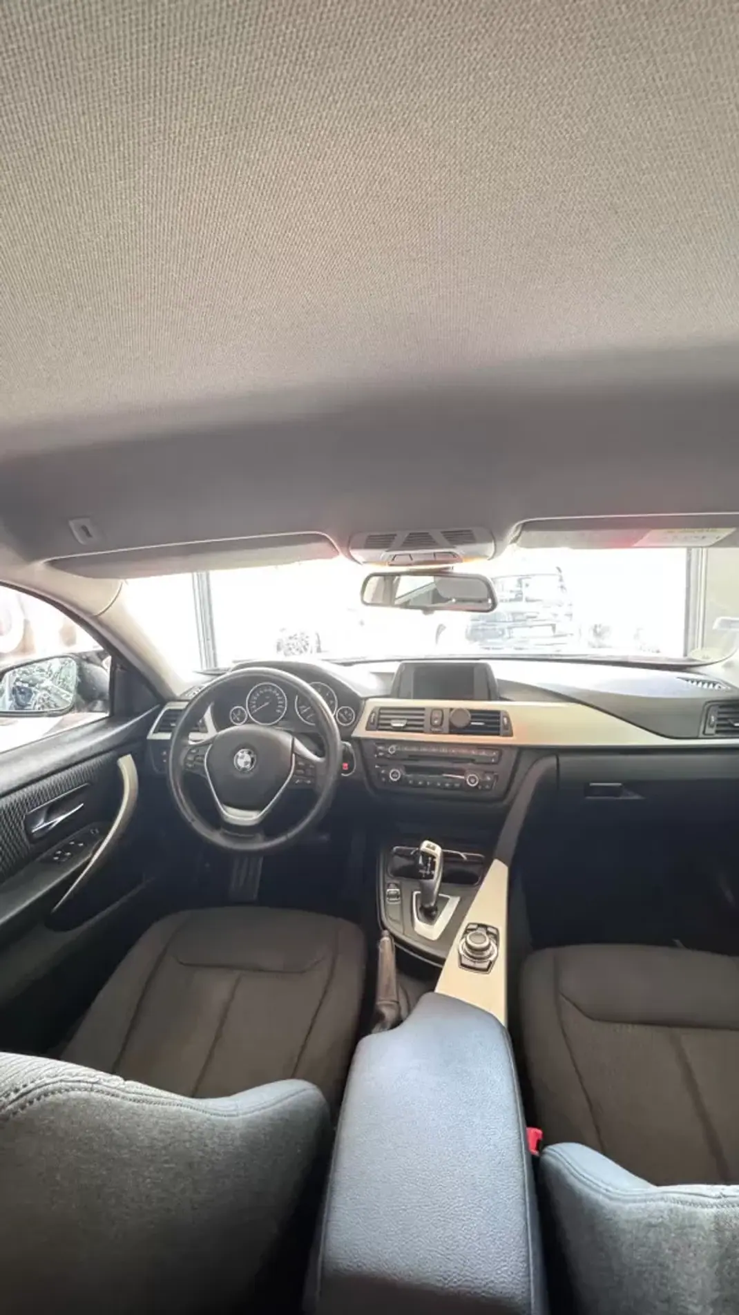 BMW 420 Gran Coupé 2017 - 19900 EUR, 216000 km - AUTO.MOTO.pt - 216000km - foto 11 de 14