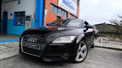 Audi TT Coupé 2006 - 11900 EUR, 198000 km - AUTO.MOTO.pt - 198000km - foto 4 de 12