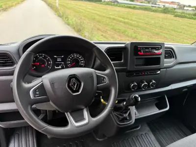 Renault 2024 - 26850 EUR, 35000 km - AUTO.MOTO.pt - 35000km - foto 18 de 24