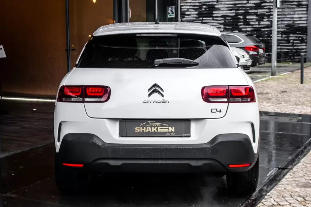 Citroën C4 Cactus 2019 - 12550 EUR, 90175 km - AUTO.MOTO.pt - 90175km - foto 8 de 41