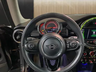 MINI 2019 - 20950 EUR, 82000 km - AUTO.MOTO.pt - 82000km - foto 9 de 20