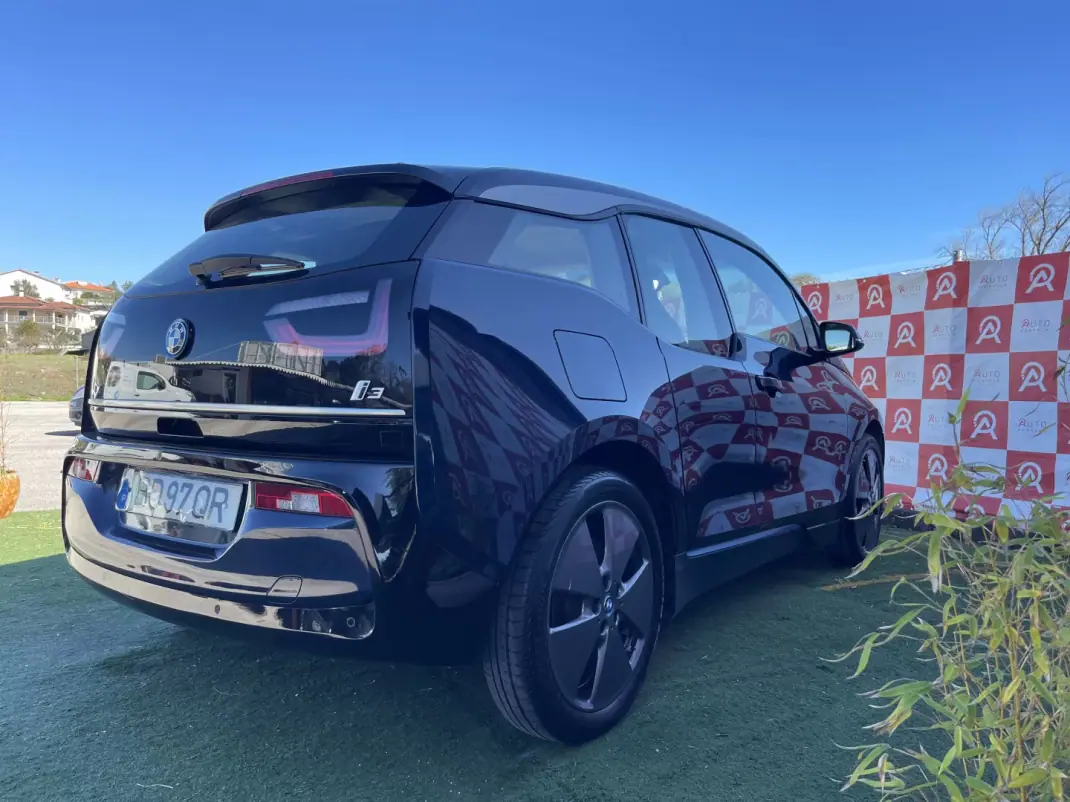 BMW i3 2020 - 22490 EUR, 92625 km - AUTO.MOTO.pt - 92625km - foto 3 de 29