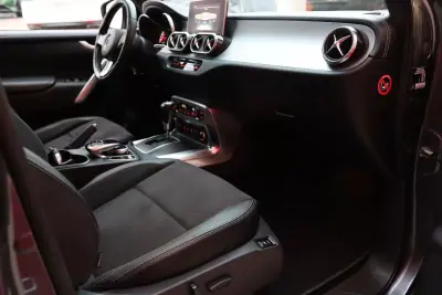 Mercedes-Benz X 250 2018 - 42700 EUR, 110331 km - AUTO.MOTO.pt - 110331km - foto 27 de 30